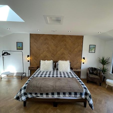 Golfers Dream Guest Suite With Onsite Golf Studio Available For Booking By Guests Strathkinness Exterior photo