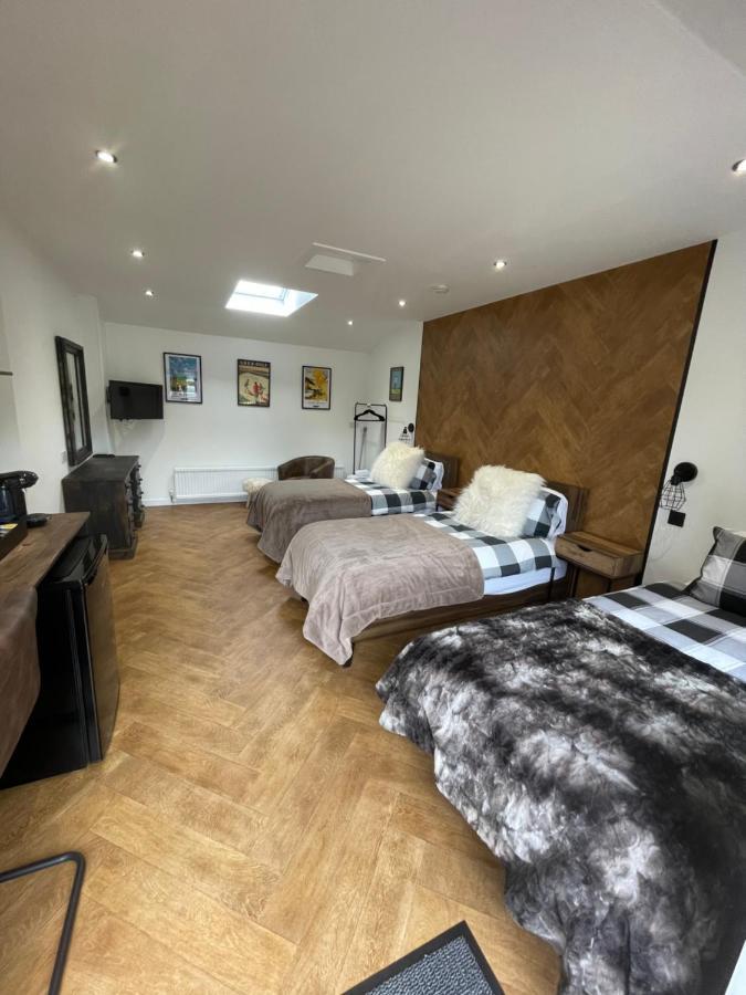 Golfers Dream Guest Suite With Onsite Golf Studio Available For Booking By Guests Strathkinness Exterior photo